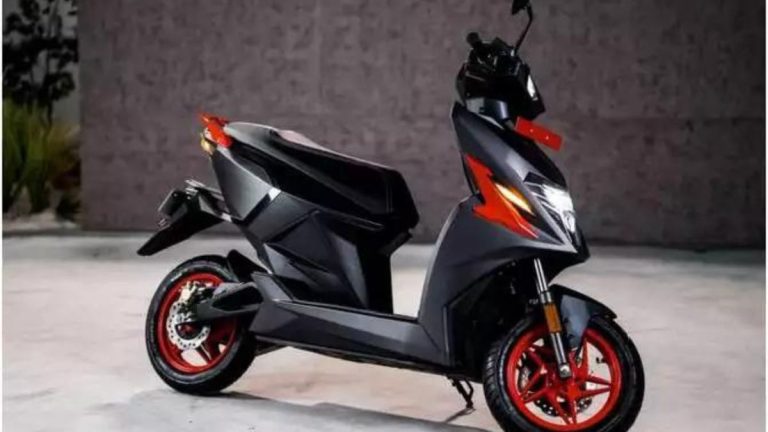 Electric Scooter : मार्केट में हुई नए इलेक्ट्रिक स्कूटर की एंट्री, सिंगल चार्ज में चलता है 150 किलोमीटर, इतनी है कीमत